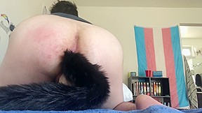Little ftm kitten with tail squirting...
