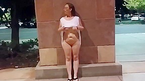 Splackum wife flashing at mall...