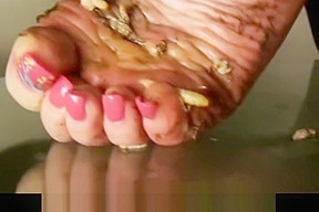 Fgk pink toenails...