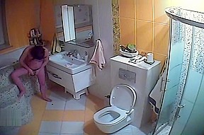 Pregnant wife in toilet treats pussy...