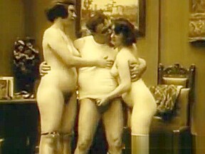 Vintage 1920s real group sex old...