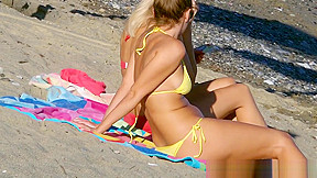 Sexy thongs bikini girls beach voyeur...