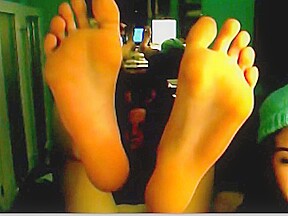 Feet 11...