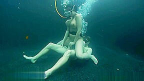 Bella gets hot underwater fucking...