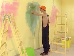 Painter dong barebacks dude, cums all...