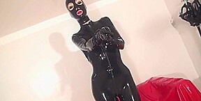 Sexy latex lady extracts a big...