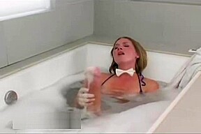  Heidi Cumming In A Tub...