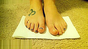 Foot fetish painting my toes lenee...