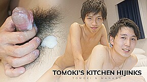 Tomokis kitchen hijinks...