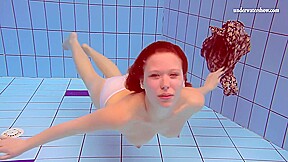 Very hot multiple babes underwater getting...