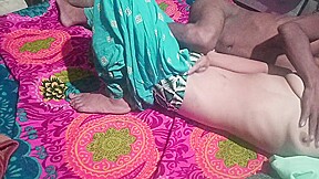 Desi aunty nude pics gujju girlfriend...