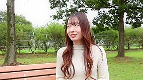 素人企画でスレンダー人妻熟女がえちえちSEX！いつも寂しいの！腰を持ち上げ高速ピストン正常位ックス！