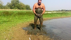 Jons naked mud fun 2016...