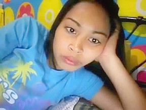 Cute amauter ebony girl at webcam...