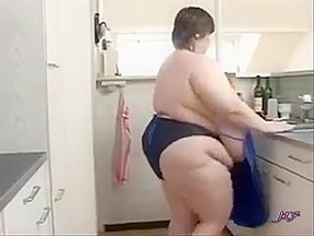 Fat housewife flashes tits...