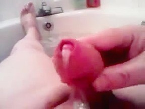 Wank and cum in bath and...