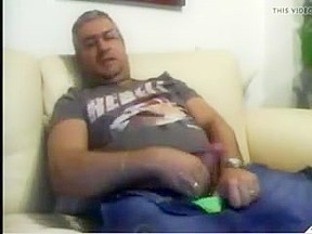 Sexy spaniard daddy bored and wanking...