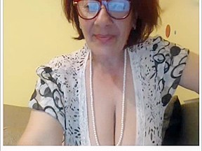 Granny showing nude on webcam...
