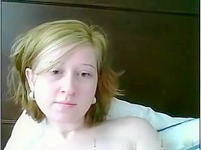 Webcam immature blessed with that perfect innie pussy