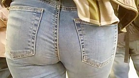 Junior hot asses in jeans...