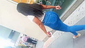 Black Chick In Bubble Booty Blue Jeans...