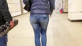 Hot russian ass in metro 1...