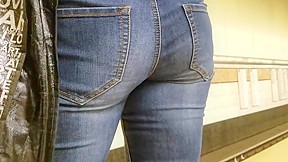 Nice jeans go to the train...