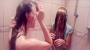 Asmr brushing hair scalp massage wash...