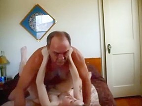 Amateur creampied by old guy...