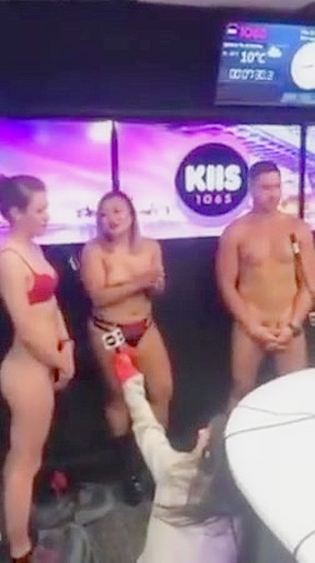 Naked dating australian