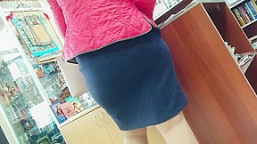 Big ass milfs in tight skirts...