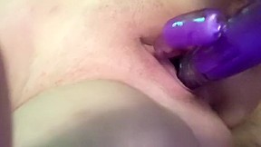 Juicy squirting pussy...