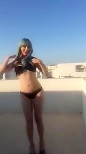 Arab Tunisian Girl Bikini Dance...