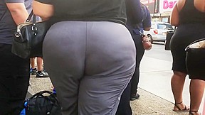 Wide bbw booty in grey pants...