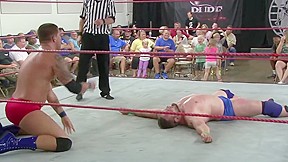 Hot wrestling men duncom vs parker...
