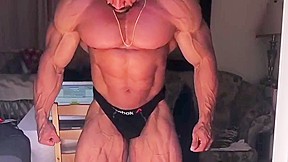Musclegod muscle show off...
