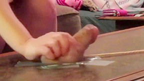 Anonymous older doxy pleases her own slit with fingers