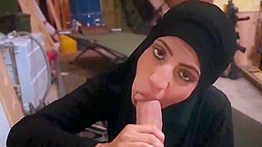 Hijabi muslima blows cock cumshot facial...