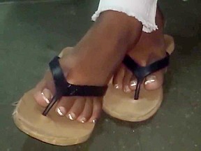 Sexy ebony feet french tip toes...