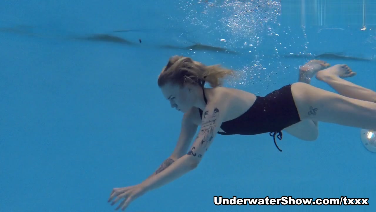 Mimi Cica Video - UnderwaterShow