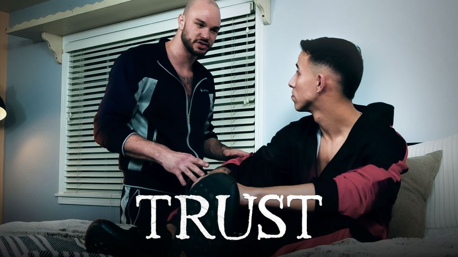Trust Gay Bareback With Cliff Jensen And Des Irez: Gay Daddy, Gay Latin, Gay Piercing, Gay Sex, Gay Toys And Gay Twink