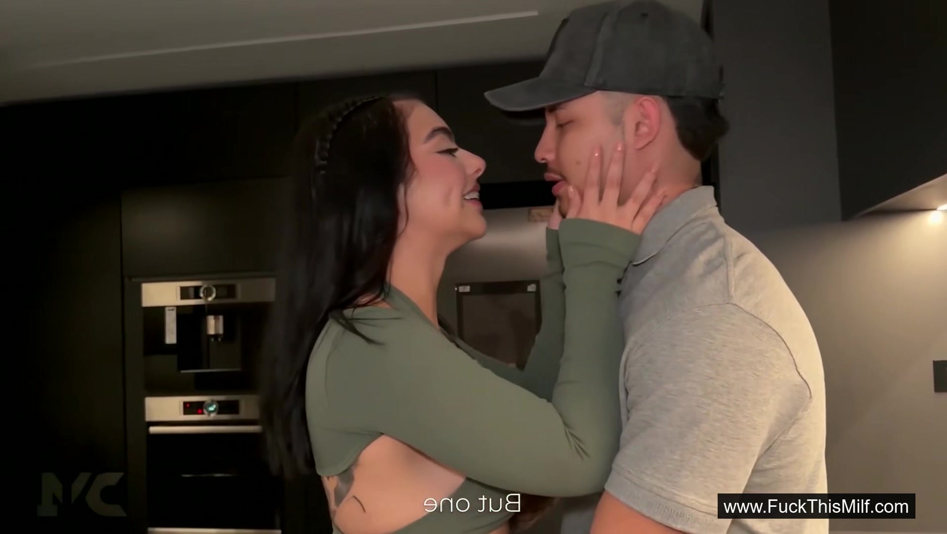 Iris Rodriguez Invites Airbnb Host To Help Her h - Free Porn