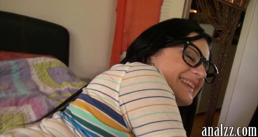 Nerd Teen Girlfriend Anal Try Out And Facialed By Her BF