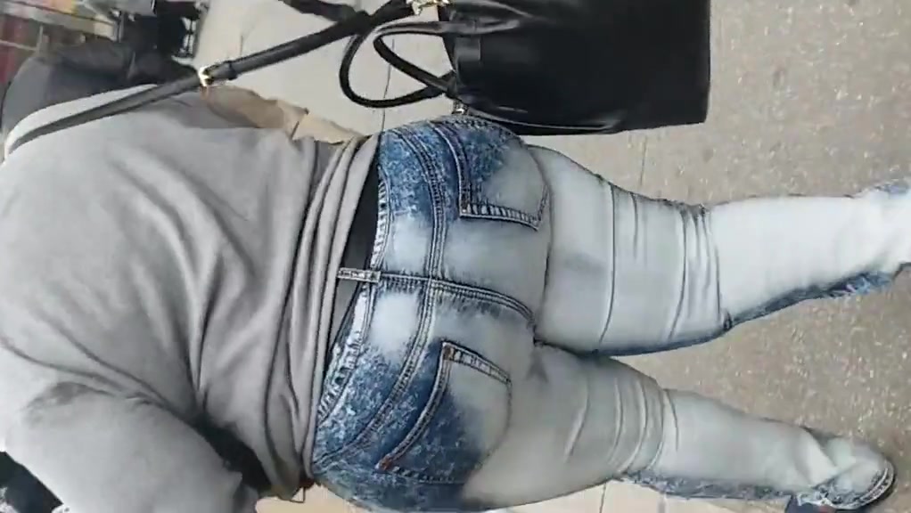 African Milf Big Booty Rare End On Jeans