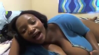 Big Nipples MILF Ebony with Huge Tits Live