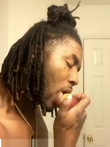 Guy With Dreads Eating Pussy