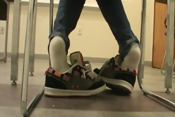 Lost SW Files: Sofia's Feet are Too Small For The Shoeplay Shoes